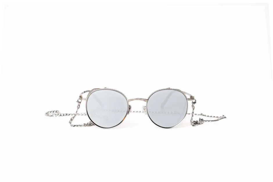 Gafas de sol de pasta y de metal: en qué se diferencian